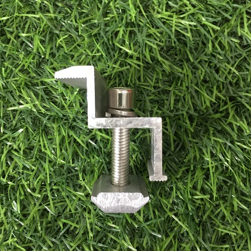 Kẹp biên – phụ kiện không thể thiếu trong lắp đặt pin mặt trời